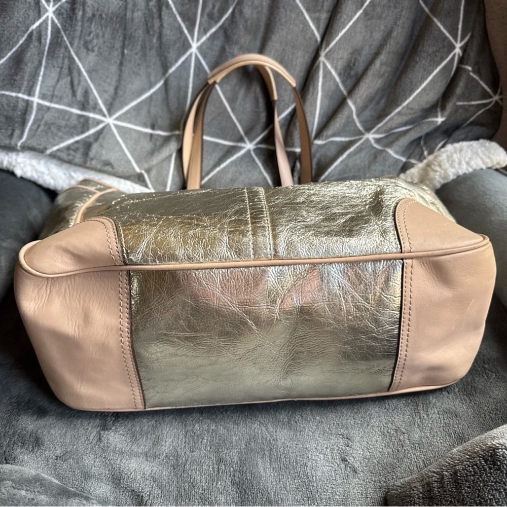 Coach Metro Metallic Champagne Gold Tote & Two Matching Wristlets - Picture 4 of 13